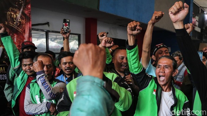 Pemerintah Susun Perpres Perlindungan Ojol, Tetapkan Skema Potongan 8:92 dan Pembebasan Pajak