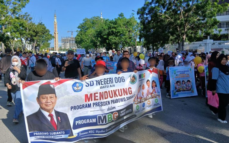 Pawai Dukungan MBG yang Melibatkan Anak di Batam Hak Anak untuk Berpendapat atau Penyalahgunaan dalam Kegiatan Politik?
