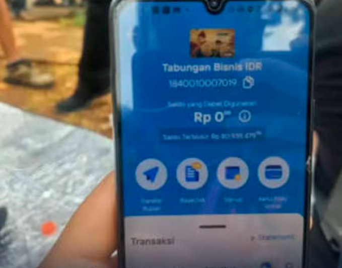 Rekening Diblokir Menjelang Demo: Polemik Dasar Hukum Penundaan Transaksi Aktivis Pati