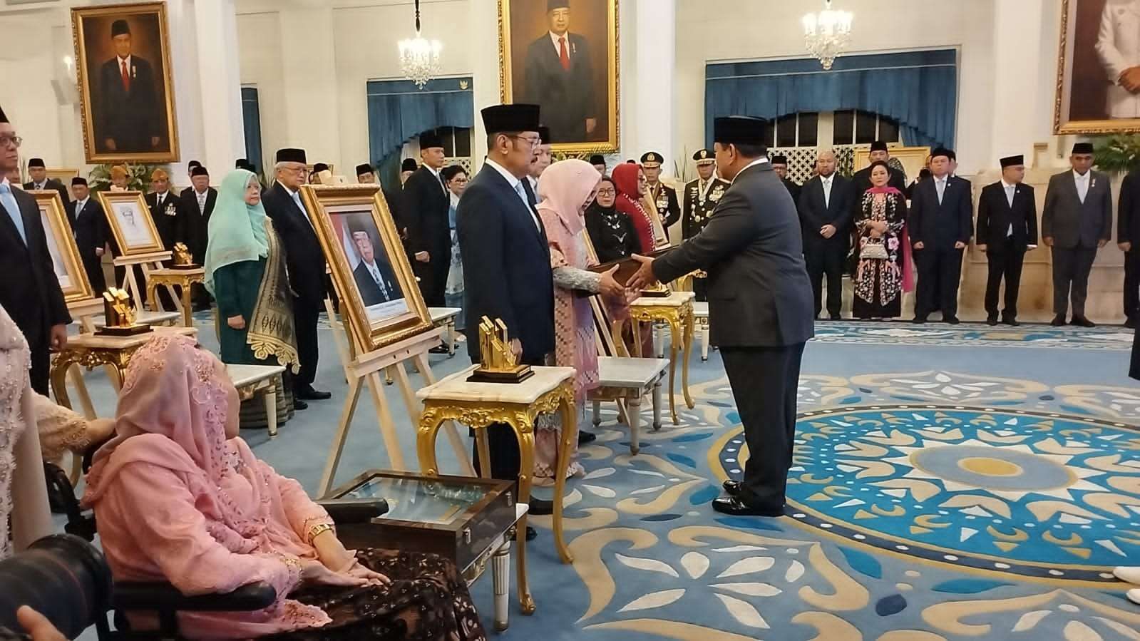 Dilematika Kepantasan Apresiasi: Soeharto Menyandang Gelar Pahlawan Nasional Hari Ini